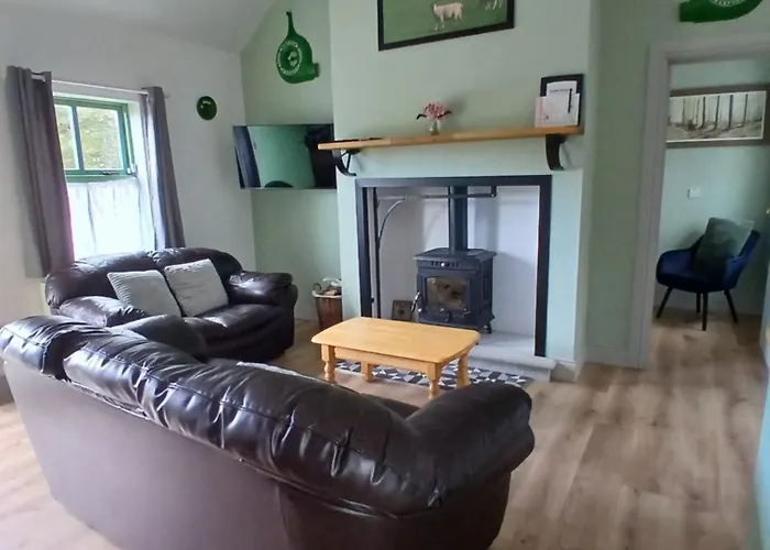 St Kevins * Hollywood (Wicklow)